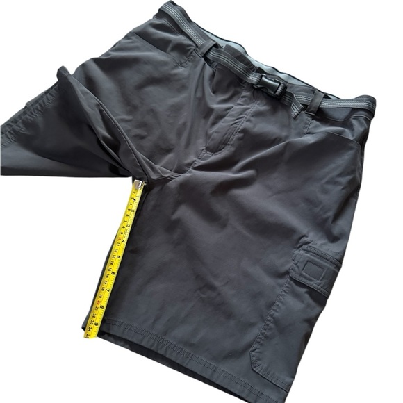 Orvis Mens Size 40 Voyager Tech Outdoor Belted Cargo Shorts Nylon Stretch Gray - Picture 2 of 6